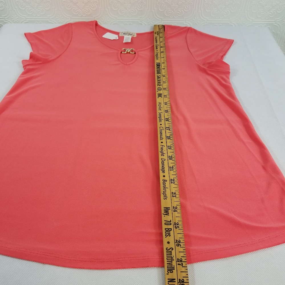 Casual Land womens Top. - Picture 6 of 7